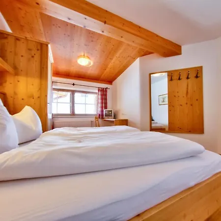 Sonnalm Guest house *